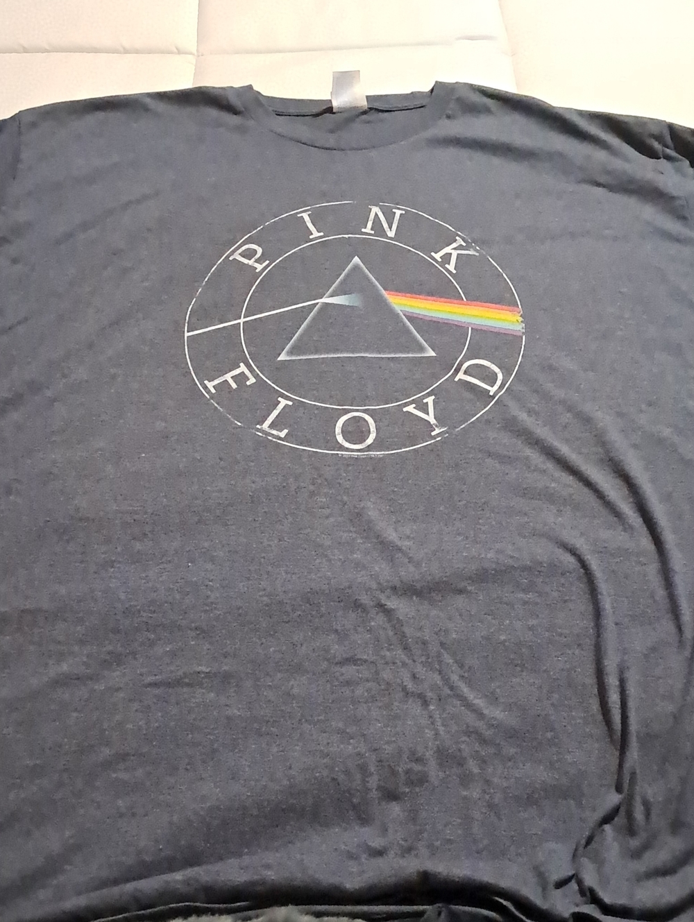 Pink Floyd Black Graphic Short Sleeve Tee with Prism Rainbow